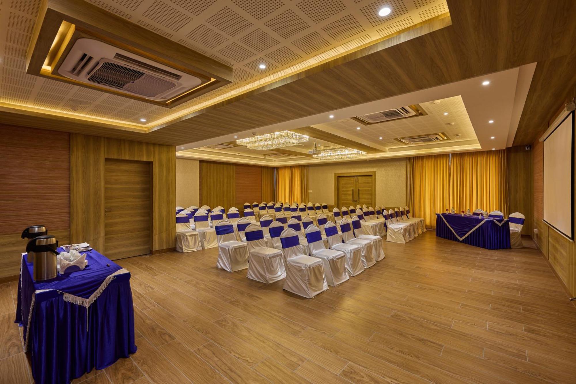 Grand Continent Hosur A Sarovar Portico Affiliate Hotel Exterior foto